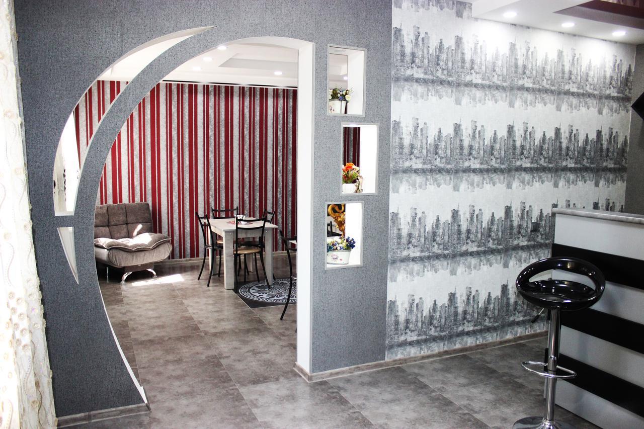 Hotel Golden Way Tiflis Exterior foto