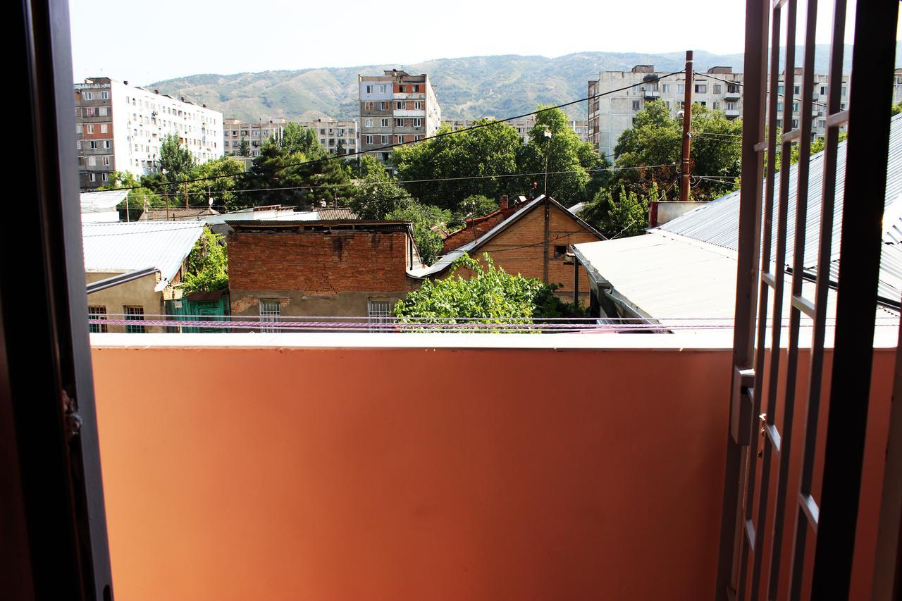 Hotel Golden Way Tiflis Exterior foto