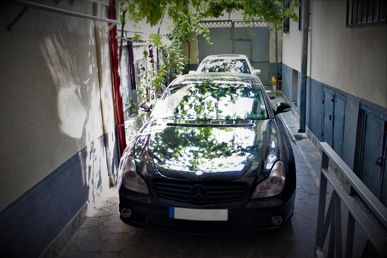 Hotel Golden Way Tiflis Exterior foto