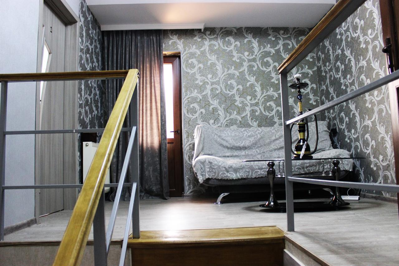 Hotel Golden Way Tiflis Exterior foto