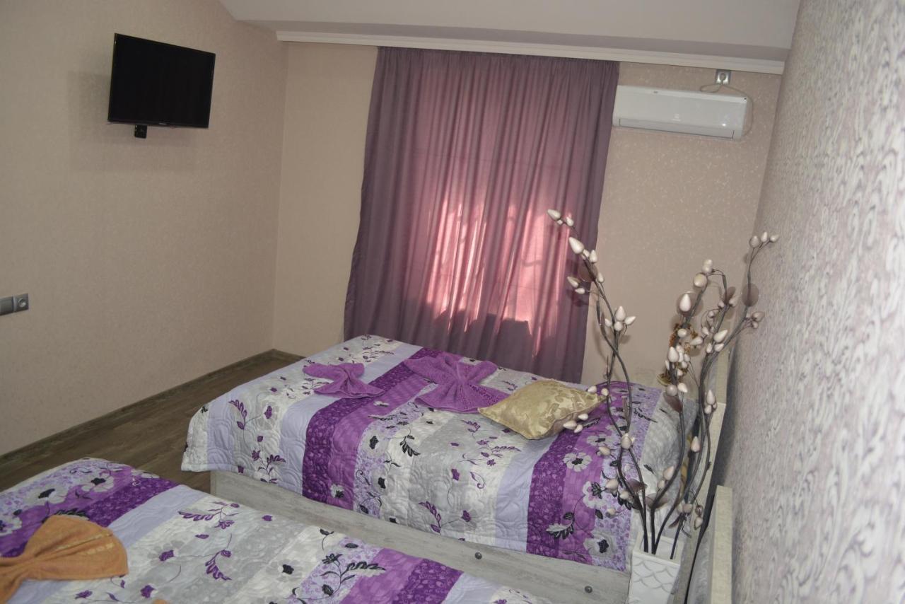 Hotel Golden Way Tiflis Exterior foto