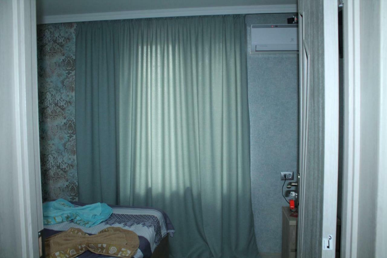 Hotel Golden Way Tiflis Exterior foto