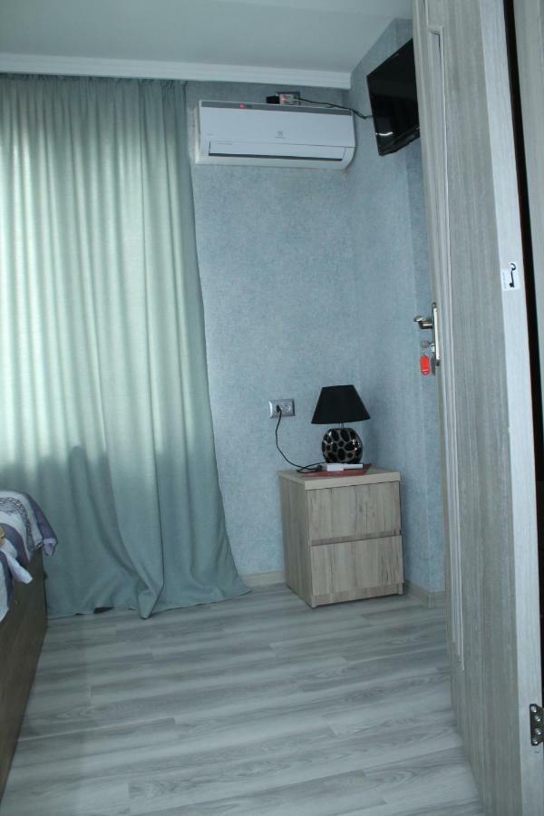 Hotel Golden Way Tiflis Exterior foto